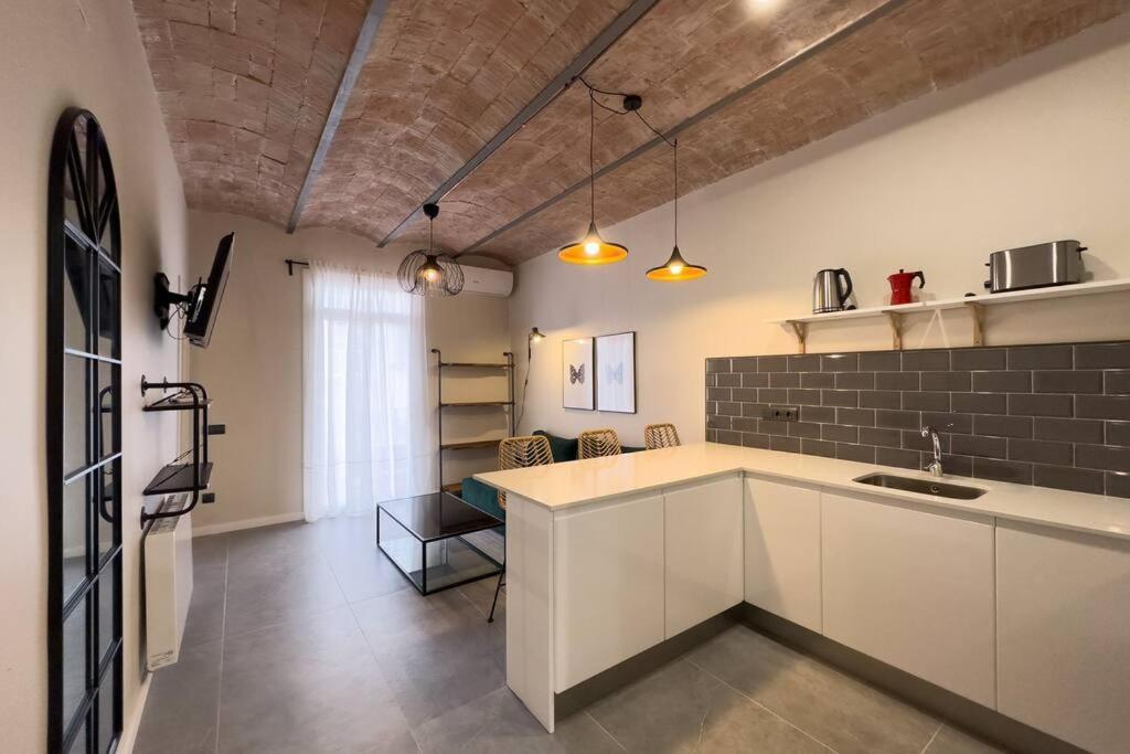 Bebarceloner Sants Apartments - 2 Bedrooms Exteriör bild